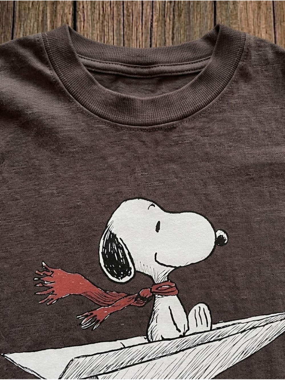 Gildan Brown Snoopy Paper Airplane Graphic Tee - Picture 2 of 2